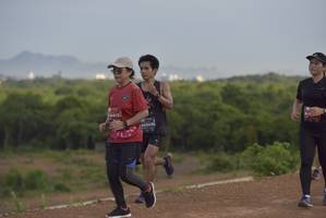 BIB: 0415, 90365
                            <button type="button" onclick="openModal(5103384)" class="btn btn-primary btn-sm float-right btn-popup" data-toggle="modal" data-target=".modal-high-quality">
                        <i class="fas fa-shopping-cart"></i> Add to Cart
                    </button>
                                            <button type="button" onclick="isThisMe(5103384, true)" class="btn btn-success btn-sm float-right btn-popup btn-isme hidden" data-toggle="tooltip" data-placement="bottom" title="นี่คือรูปของคุณใช่ไหม คลิกที่นี่เพื่อเอาเข้าอัลบั้ม">
                        <i class="fas fa-plus"></i> Add to album
                    </button>
                    <button type="button" onclick="isThisMe(5103384, false)" class="btn btn-warning btn-sm float-right btn-popup btn-isnotme hidden">
                        <i class="fas fa-ban"></i> Remove from album
                    </button>